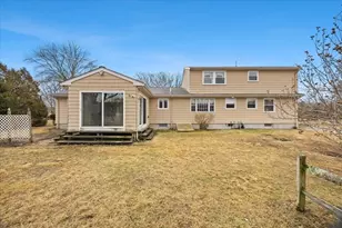 675 Wood St, Swansea, MA 02777 - Photo 3