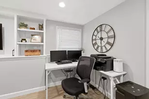 7 Paulette Dr, Danvers, MA 01923 - Photo 19