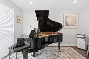 68 Los Angeles, Newton, MA 02458 - Photo 13