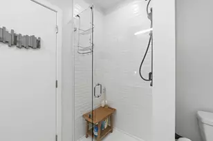 68 Los Angeles, Newton, MA 02458 - Photo 11