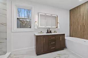 25 Landry Rd, Medford, MA 02155 - Photo 25