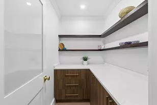 25 Landry Rd, Medford, MA 02155 - Photo 19