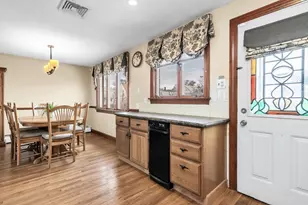 43 Englewood Ave, Chelsea, MA 02150 - Photo 15