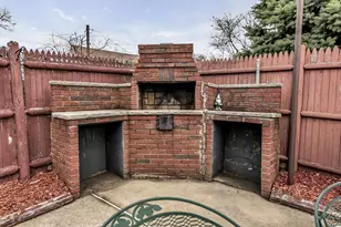 43 Englewood Ave, Chelsea, MA 02150 - Photo 33