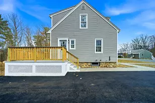 17 Hartford Ave W, Mendon, MA 01756 - Photo 27