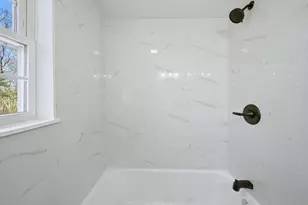 17 Hartford Ave W, Mendon, MA 01756 - Photo 19