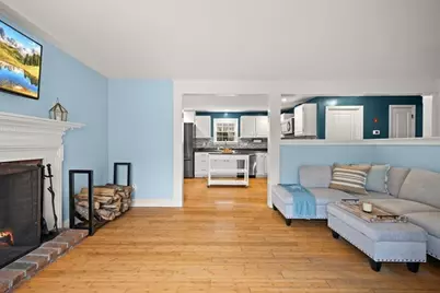 27 Goldenrod Ln, Yarmouth, MA 02675 - Photo 5