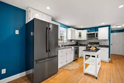 27 Goldenrod Ln, Yarmouth, MA 02675 - Photo 9