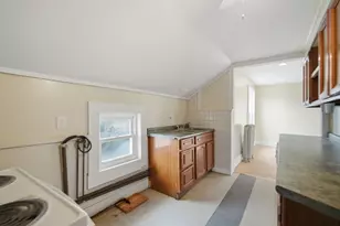 76 Hampden St, Springfield, MA 01151 - Photo 23