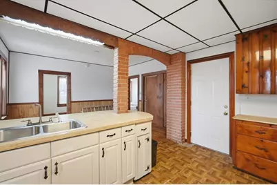 76 Hampden St, Springfield, MA 01151 - Photo 9