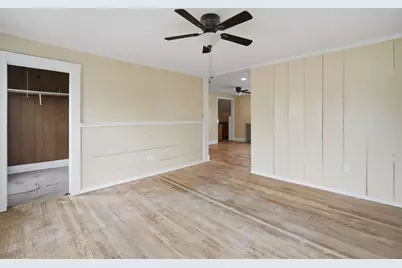 76 Hampden St, Springfield, MA 01151 - Photo 15