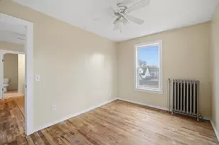 76 Hampden St, Springfield, MA 01151 - Photo 17
