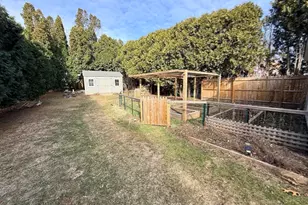 27 Prospect St, Hatfield, MA 01038 - Photo 25