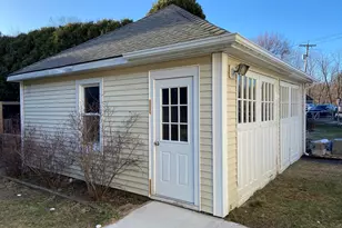 27 Prospect St, Hatfield, MA 01038 - Photo 5