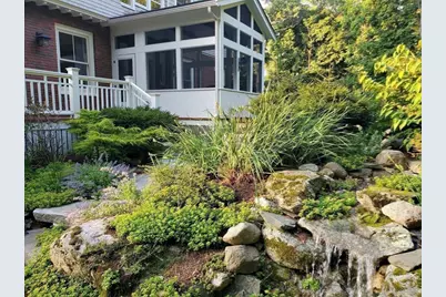 34 Pilgrim Rd, Newton, MA 02468 - Photo 25