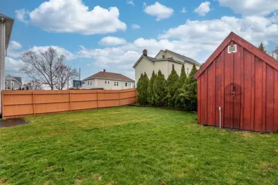 125 Vine St, East Providence, RI 02914 - Photo 9