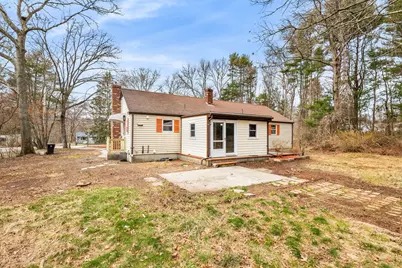 172 Fisher Rd, Dartmouth, MA 02747 - Photo 7