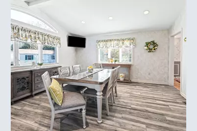 157 Wildwood Ave, Springfield, MA 01118 - Photo 7