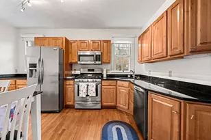 7 Hamilton St, Salem, MA 01970 - Photo 9