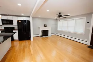 562 Tremont St, Taunton, MA 02780 - Photo 9