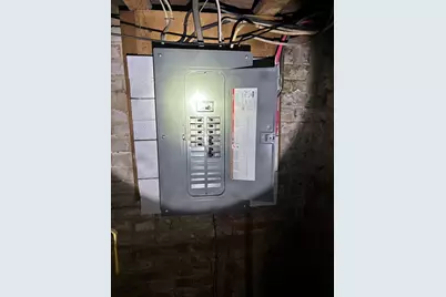 27 Chester St, Springfield, MA 01105 - Photo 19