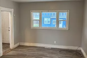 27 Chester St, Springfield, MA 01105 - Photo 13