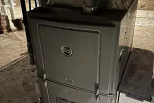 27 Chester St, Springfield, MA 01105 - Photo 17