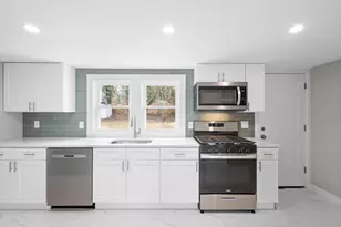 99 Lake Ave, Wareham, MA 02538 - Photo 3