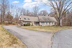 40 Pelham Dr, Fitchburg, MA 01420 - Photo 15