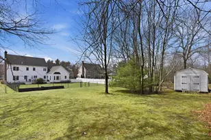 35 Paddock Dr, Plainville, MA 02762 - Photo 5