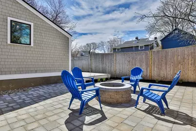 7 Christopher St, Newburyport, MA 01950 - Photo 5