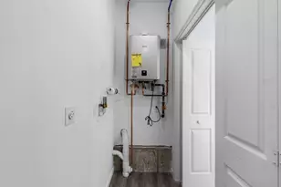 206 Durfee St, Fall River, MA 02720 - Photo 9