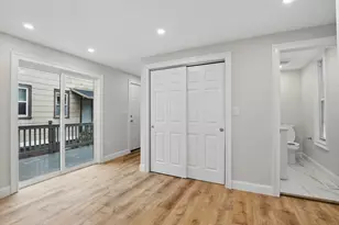 9 Cross St, Somerville, MA 02145 - Photo 13