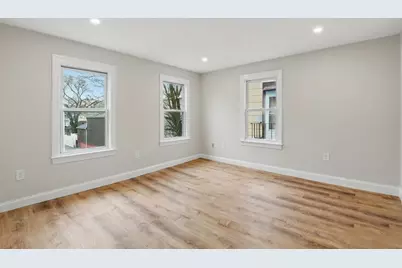 9 Cross Street, Somerville, MA 02145 - Photo 17