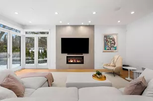 43 Claremont St, Newton, MA 02458 - Photo 13