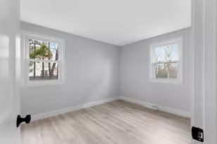 105 Arthur St, Brockton, MA 02302 - Photo 11