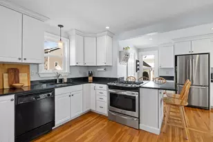 33 Virginia Rd, Quincy, MA 02169 - Photo 15