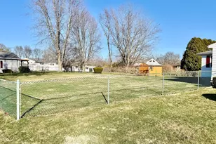 33 Whalon Ave, Swansea, MA 02777 - Photo 33