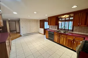 33 Whalon Ave, Swansea, MA 02777 - Photo 9