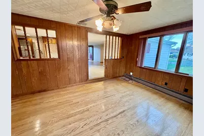 33 Whalon Ave, Swansea, MA 02777 - Photo 13