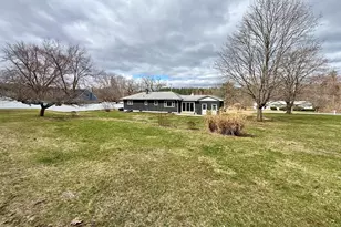 213 River St, Palmer, MA 01069 - Photo 3