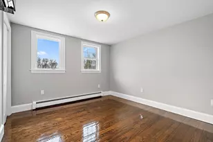 8 Crescent St, Tewksbury, MA 01876 - Photo 23