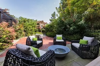 39 Worthington Rd, Brookline, MA 02446 - Photo 35