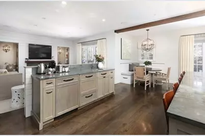 39 Worthington Rd, Brookline, MA 02446 - Photo 11