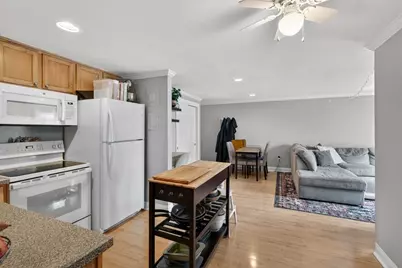 588 Main Street #3D, Stoneham, MA 02180 - Photo 5