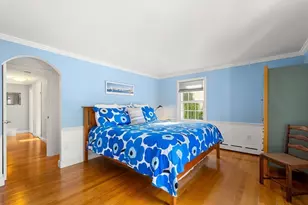 10 W Cottage St, Marblehead, MA 01945 - Photo 13