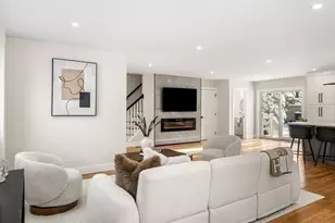 35 Neillian Way, Bedford, MA 01730 - Photo 9