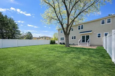 35 Neillian Way #35A, Bedford, MA 01730 - Photo 3