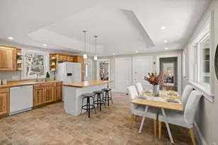 37 School St, Merrimac, MA 01860 - Photo 11