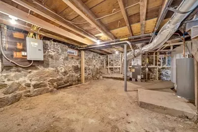 19 Oliver St, Lowell, MA 01954 - Photo 23